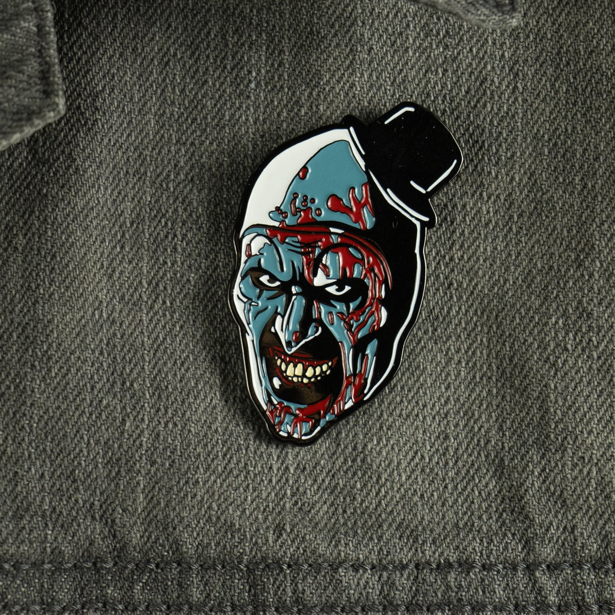 Trick or Treat Studios SFDA103 Terrifier 2 - Art the Clown Enamel Pin